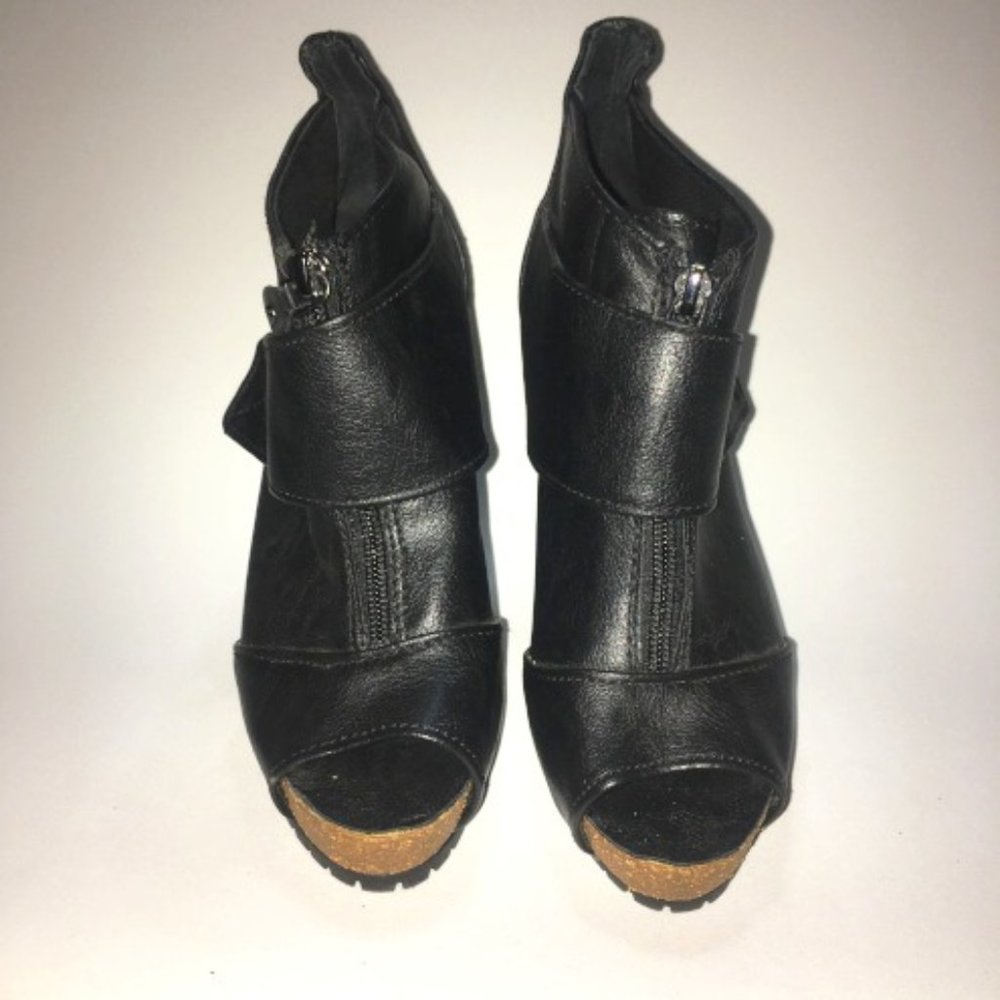 Simply Vera Wang Open Toe Booties - image 1